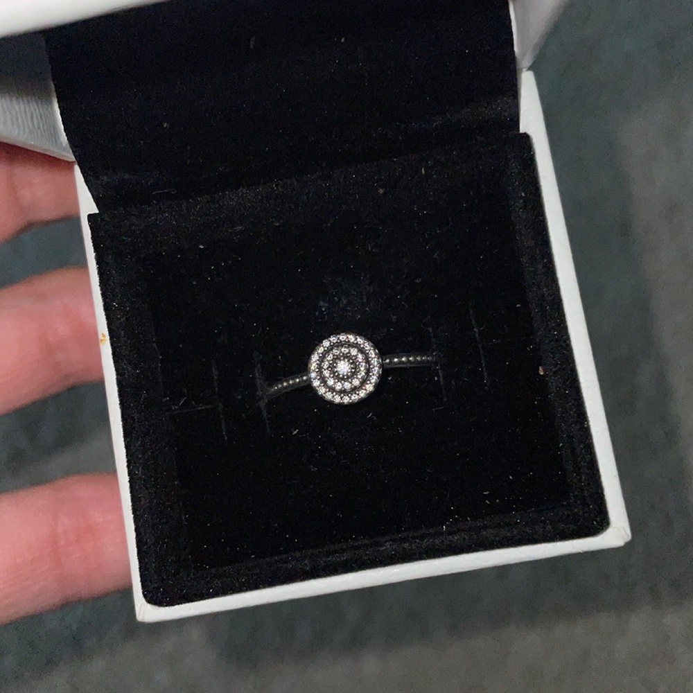 Pandora Elegant Sparkle Ring